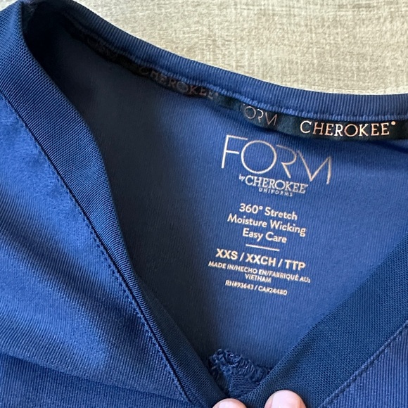 Cherokee 360 stretch scrub top Navy XXS - Picture 2 of 2